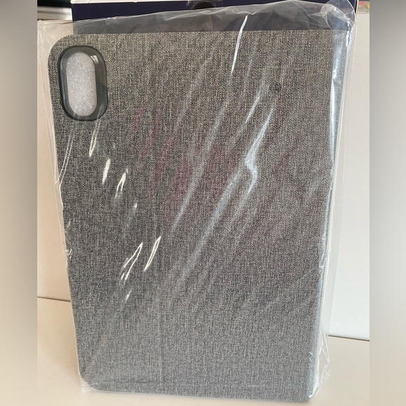 ESR iPad mini (6th generation) case. - Picture 6 of 7